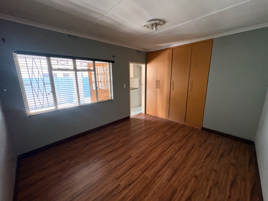 6 Bedroom Property for Sale in Wilkoppies North West